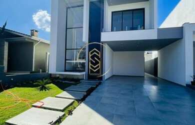 Imagem: A casa em condomínio possui 4 Dormitórios, 2 Banheiros, 4