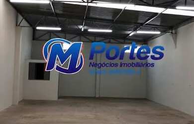 Imagem: O depósito possui 3 Vagas na garagem e 210m² de Área e está