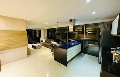 Imagem: O apartamento possui 1 Dormitório, 1 Banheiro, 1 Vaga na garagem