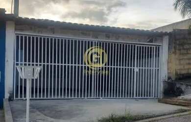 Imagem: A casa possui 2 Dormitórios, 1 Banheiro, 2 Vagas na garagem