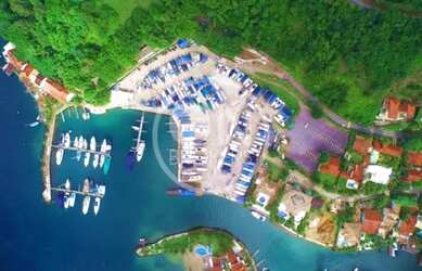 Imagem: O terreno possui 1500m² de Área e está localizado em Portogalo