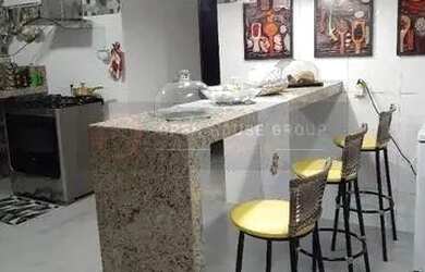 Imagem: A casa possui 3 Dormitórios, 1 Banheiro, 10m² de Área e Imóvel