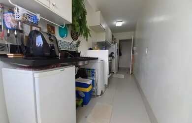 Imagem 7: Apartamento no Imbuí 57m² com 2/4,varanda,andar alto,armários