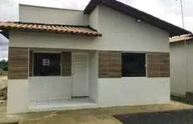 Imagem: A casa possui 2 Dormitórios e está localizado em Santo Antônio