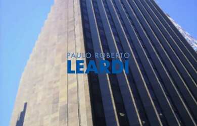 Imagem: O depósito possui 5 Vagas na garagem, 495m² de Área e está