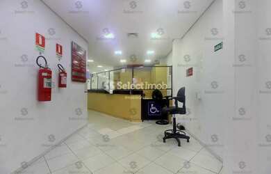 Imagem: O depósito possui 2 Vagas na garagem, 574m² de Área, Imóvel