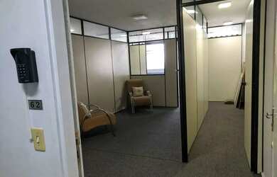 Imagem: O depósito possui 1 Vaga na garagem, 120m² de Área e está