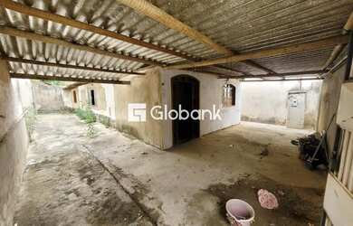 Imagem 4: Casa em Montes Claros, no bairro Jardim São Luiz, para venda