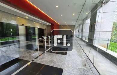 Imagem: O depósito possui 3 Vagas na garagem, 60m² de Área e está