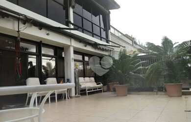 Imagem: O apartamento na cobertura possui 5 Dormitórios, 5 Banheiros