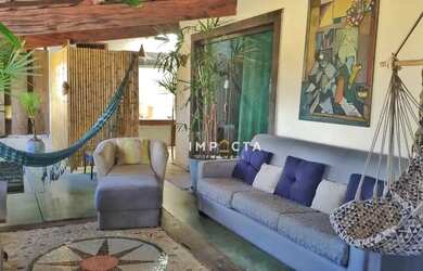 Imagem: A casa possui 2 Dormitórios, 2 Banheiros, 4 Vagas na garagem