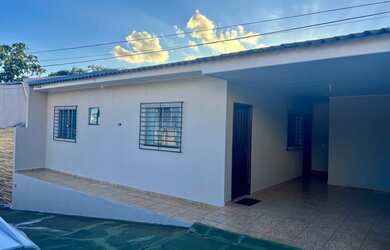 Imagem: A casa em condomínio possui 2 Dormitórios, 1 Banheiro, 2 Vagas