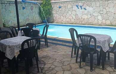 Imagem 10: Espaço para pequenos eventos no Janga com piscina e churrasqueira