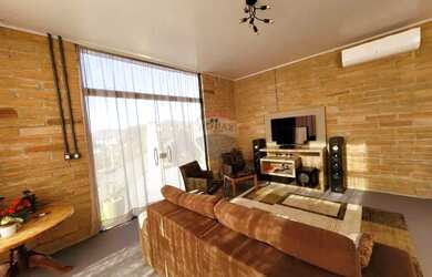 Imagem 5: Descubra o Seu Refúgio de Luxo em Três Rios Casa de Pedra no Condomínio...