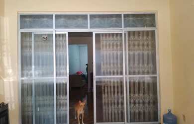 Imagem: A casa possui 4 Dormitórios, 3 Banheiros, 190m² de Área e