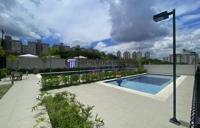 Imagem: O apartamento possui 2 Dormitórios, 1 Banheiro, 1 Vaga na garagem