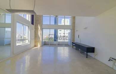 Imagem: O apartamento possui 1 Dormitório, 2 Banheiros, 2 Vagas na