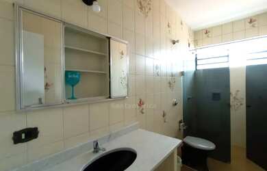 Imagem 14: Casa para alugar na Região Central de Londrina com 5 quartos próxima ao Country Club