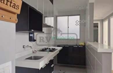 Imagem: O apartamento possui 2 Dormitórios, 1 Banheiro, 1 Vaga na garagem