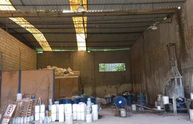 Imagem: O depósito possui 5 Vagas na garagem, 600m² de Área e está