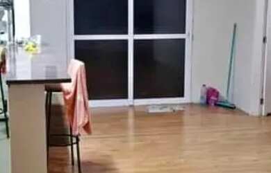 Imagem: A casa possui 3 Dormitórios, 1 Banheiro, 1 Vaga na garagem