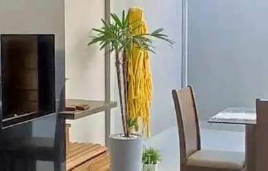 Imagem: A casa possui 3 Dormitórios, 2 Banheiros, 4 Vagas na garagem