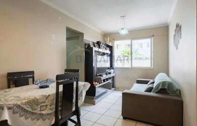 Imagem: O apartamento possui 2 Dormitórios, 1 Banheiro, 1 Vaga na garagem