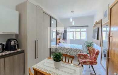 Imagem: A kitnet possui 1 Dormitório, 1 Banheiro, 30m² de Área, Imóvel