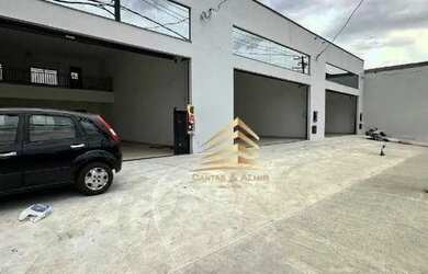 Imagem: O depósito possui 4 Vagas na garagem e 210m² de Área e está