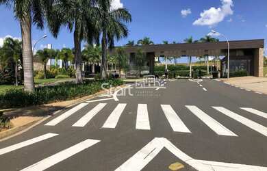 Imagem: O terreno possui 1000m² de Área e está localizado em Vila