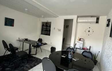 Imagem: O depósito possui 40m² de Área e está localizado em Umarizal