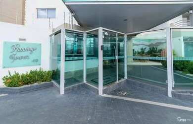 Imagem: O apartamento possui 3 Dormitórios, 1 Banheiro, 1 Vaga na garagem