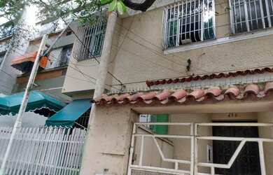 Imagem: A casa em condomínio possui 3 Dormitórios, 2 Banheiros, 108m²