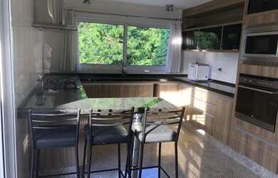 Imagem: A casa em condomínio possui 3 Dormitórios, 3 Banheiros, 3