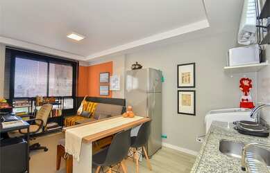 Imagem: O apartamento possui 1 Dormitório, 1 Banheiro, 28m² de Área