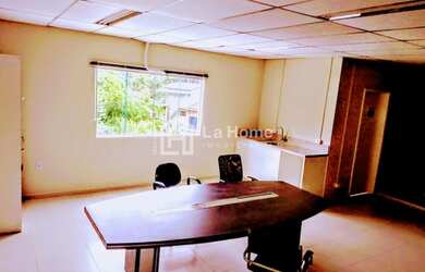 Imagem: O depósito possui 1 Vaga na garagem, 70m² de Área, Ar-condicionado