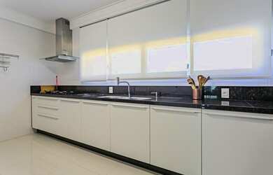 Imagem 13: Apartamento para venda tem 165 metros quadrados com 3 quartos em Agronômica - Florianópoli