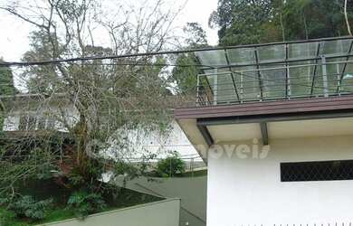 Imagem 3: MARAVILHOSA CASA EM PETRÓPOLIS COM PISCINA : BAIRRO QUARTEIRÃO INGELHEIN