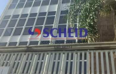 Imagem: O depósito possui 5 Vagas na garagem, 800m² de Área e está