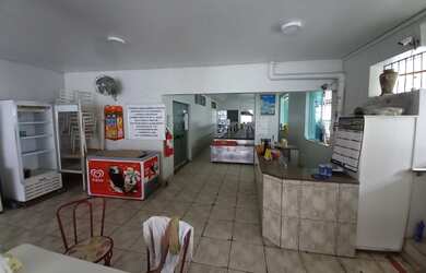 Imagem: O depósito possui 250m² de Área e está localizado em Brotas