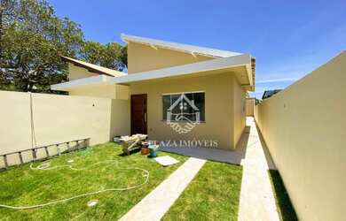 Imagem: A casa possui 3 Dormitórios, 2 Banheiros, 1 Vaga na garagem