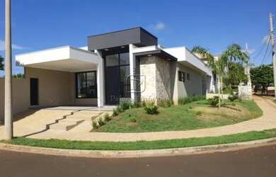 Imagem: A casa em condomínio possui 4 Dormitórios, 4 Banheiros, 2