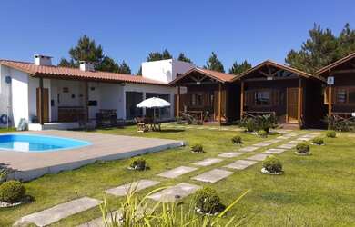 Imagem: O depósito possui 4 Vagas na garagem, 250m² de Área e está