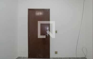 Imagem: A casa possui 1 Dormitório, 1 Banheiro e 40m² de Área e está