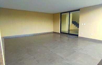 Imagem 12: Casa Alto Padrão. Piscina, Churrasqueira, VarandaeImóvel novo