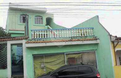 Imagem: O depósito possui 2 Vagas na garagem, 300m² de Área e está