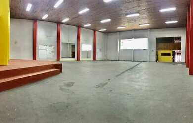 Imagem: O depósito possui 270m² de Área e está localizado em Rebouças