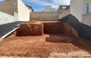 Imagem 1: Lote de alto padrão. 200m² de Área