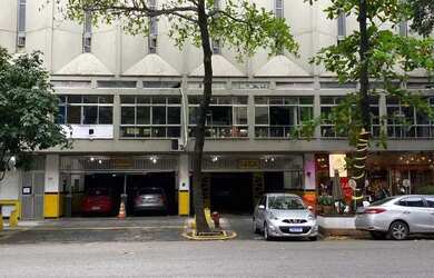 Imagem: O depósito possui 1 Vaga na garagem, 8m² de Área e está