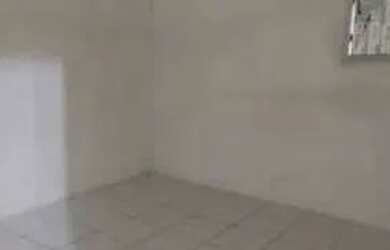 Imagem: A casa possui 1 Dormitório, 1 Banheiro e está localizado